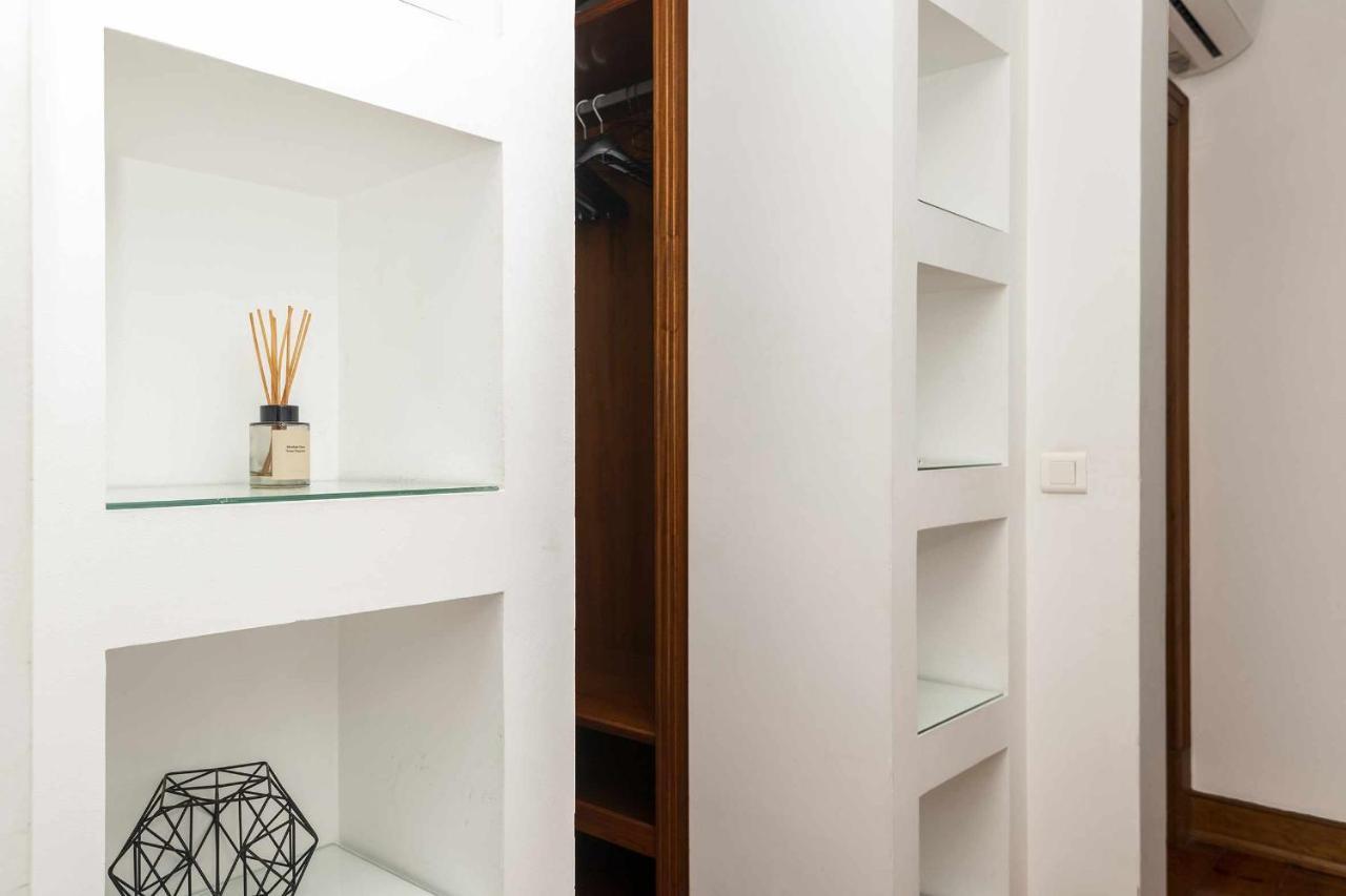 Typical Portuguese Apartment In Sao Bento Lisboa Extérieur photo